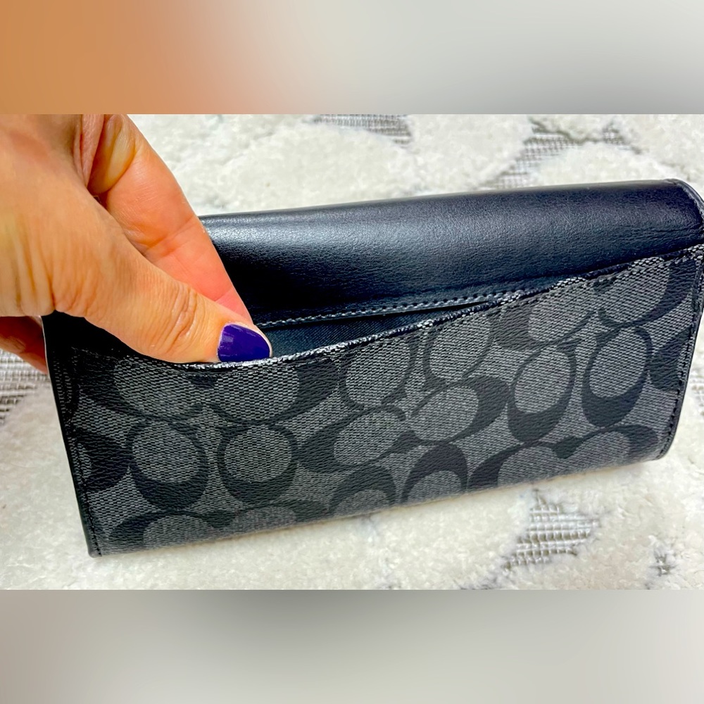 Coach wallet - Picture 4 of 4